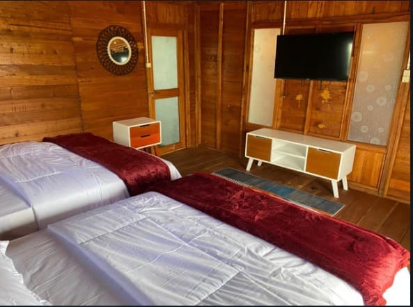 Florinsa Cabin gallery 1